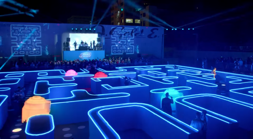 dans-ta-pub-bud-light-pac-man-retro-gaming-super-bowl-2015