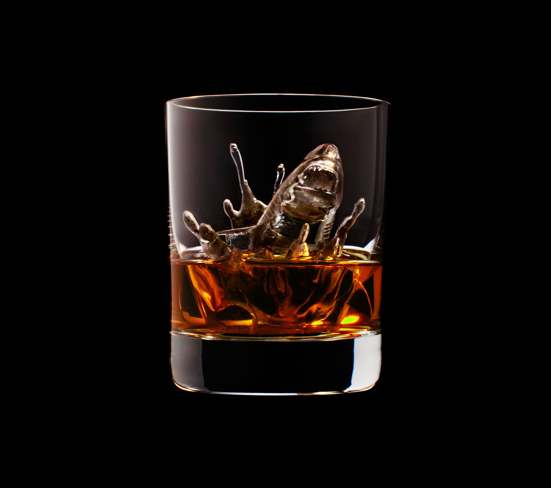 dans-ta-pub-whisky-tbwa-suntory-ice-cubes-12