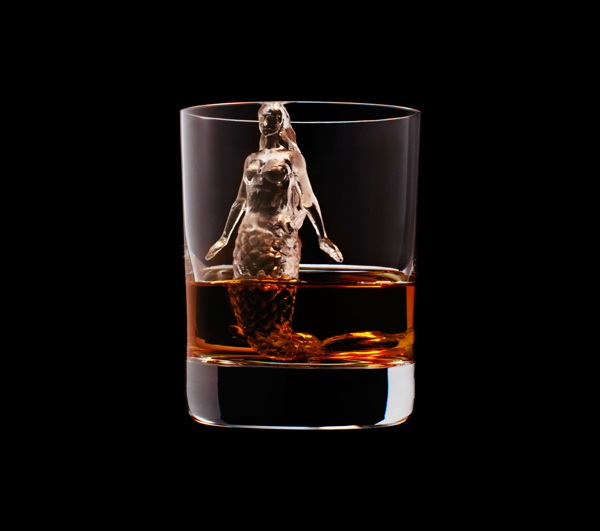 dans-ta-pub-whisky-tbwa-suntory-ice-cubes-13
