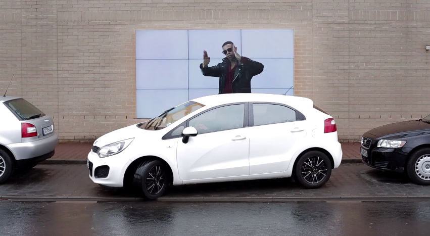 dans-ta-pub-interactive-billboard-fiat-500-germany