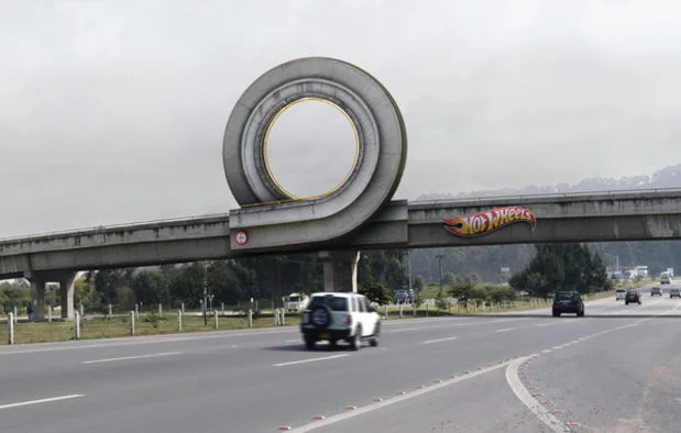 dans-ta-pub-billboard-panneau-affichage-creatif-creative-compilation-5