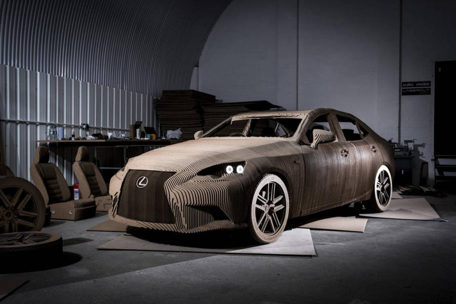 dans-ta-pub-lexus-origami-card-board-5