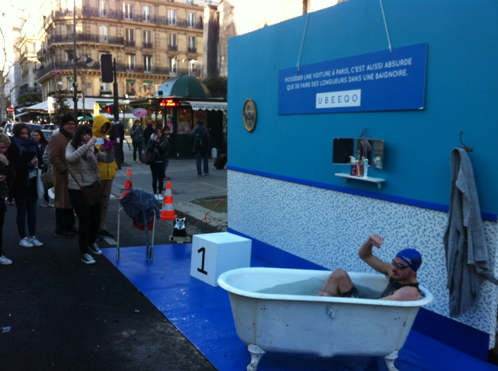 dans-ta-pub-ubeeqo-clm-bbdo-voiture-paris-street-marketing-4