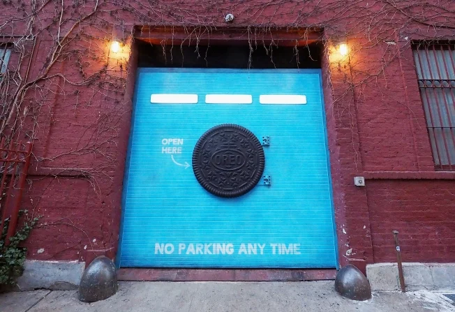 dans-ta-pub-affichage-new-york-wonderful-cookies-oreo-vault