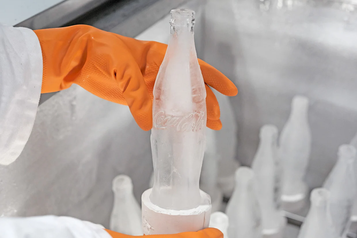 dans-ta-pub-ICE-BOTTLE-COCA-COLA-12