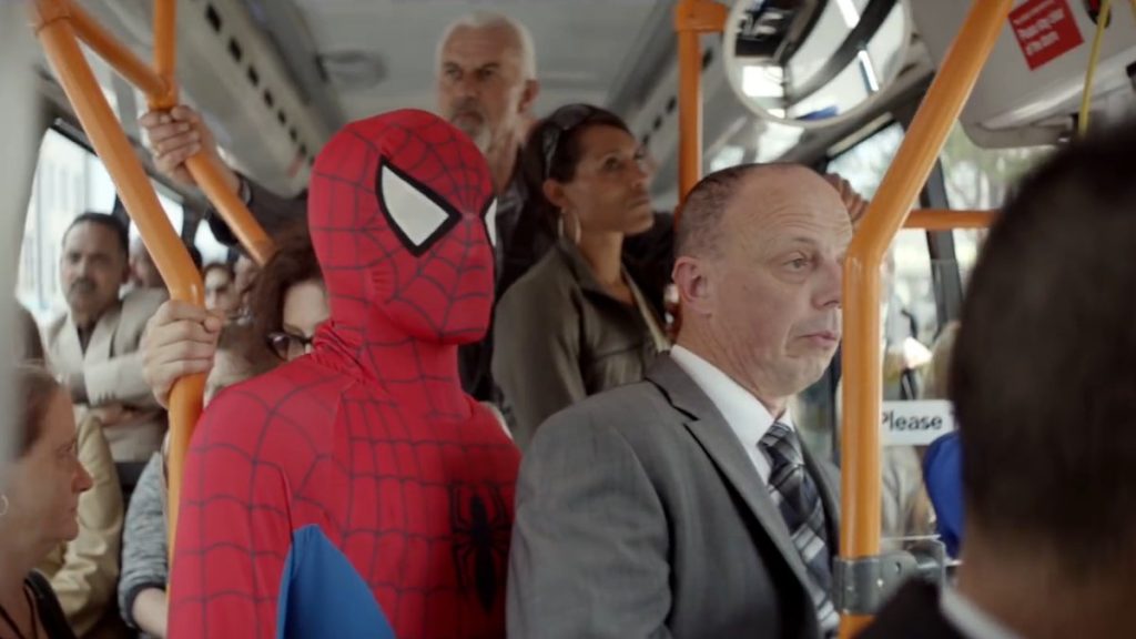dans-ta-pub-ogilvy-everyday-hero-philips-spider-man-health