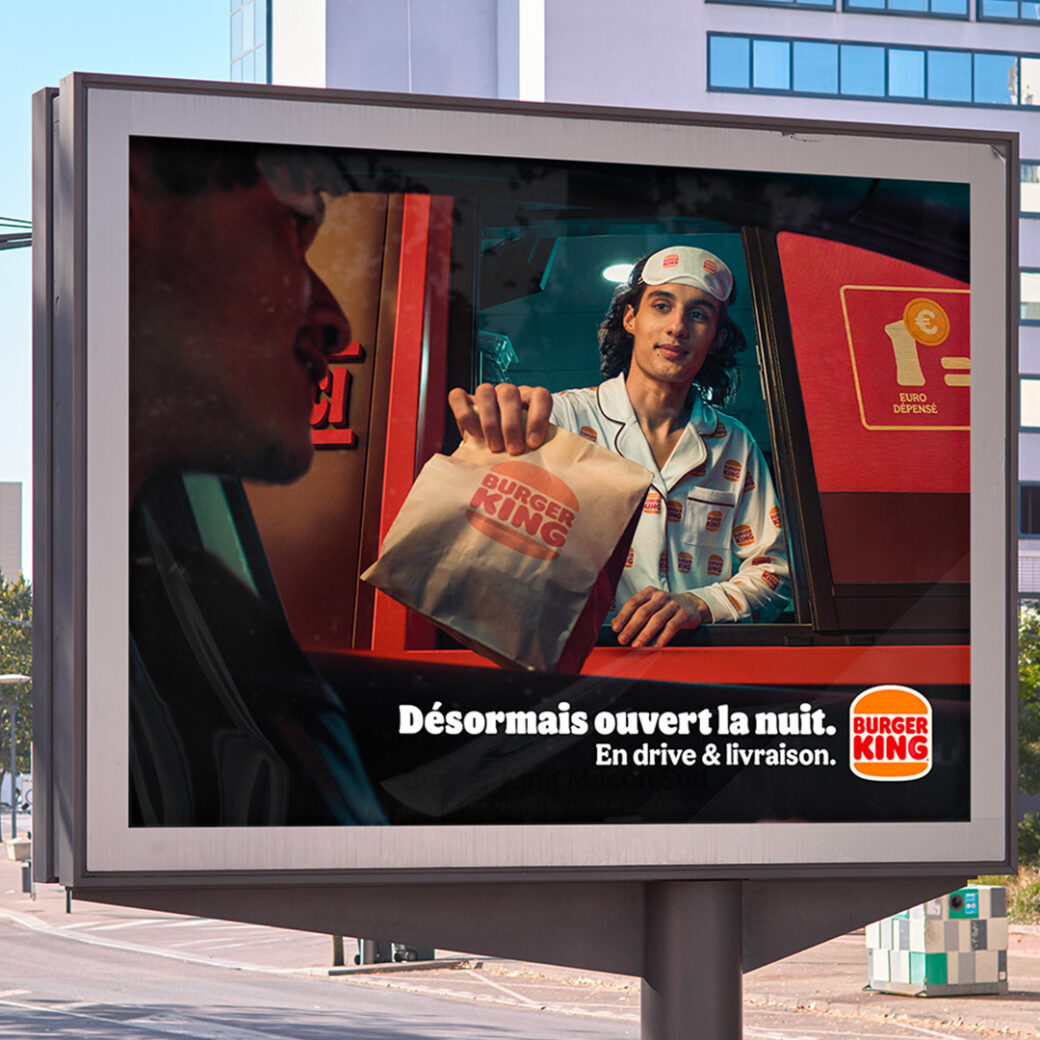 Burger King muestra a su personal en pijama para anunciar la apertura de locales de 24 horas en Francia 2 BK PYJAMA KING PRINT 2