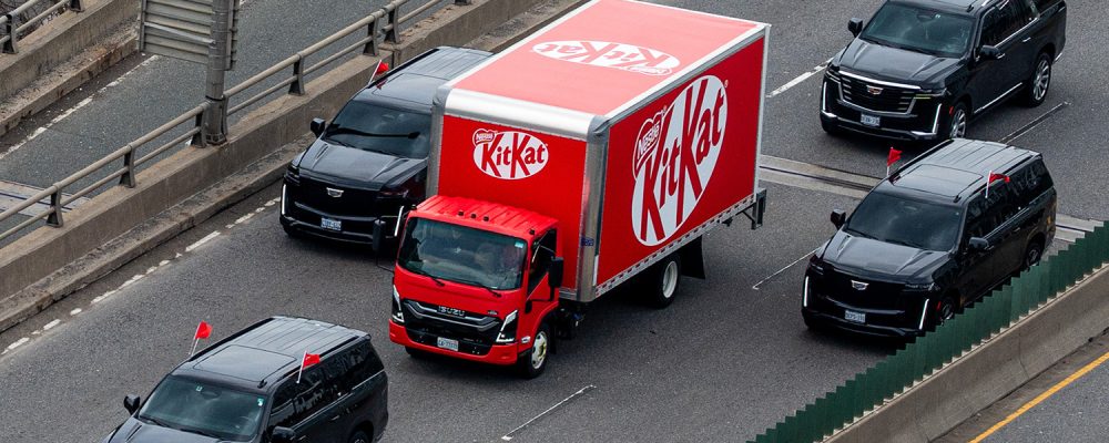 2KITKAT_TRUCK_AERIAL_SHOT-A_3840x2160