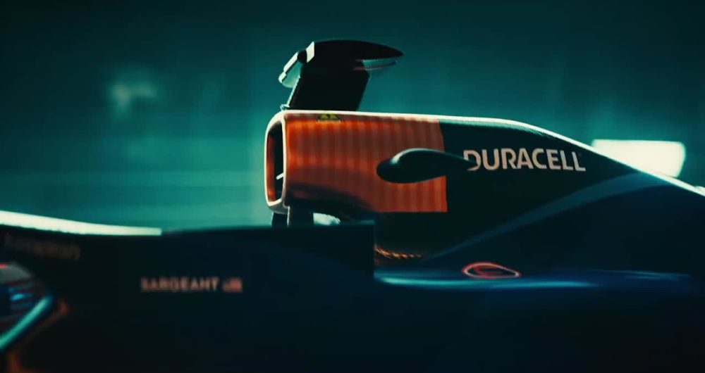 6835fa821f0f20d8b0b5850b_68506973f8e480ac2a5654ce_duracell-f1-williams-racing-desktop-poster-00001