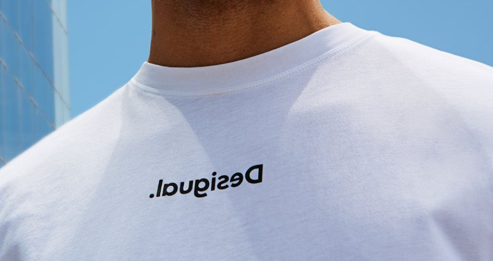 Hero04_LogoCapsule_mobile-1-960x1080