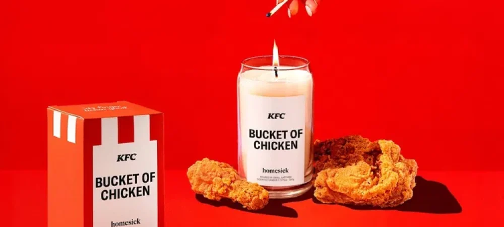KFC-Kentucky-Fried-Chicken-Homesick-Candles-Buttery-Biscuits-Bucket-Of-Fried-Chicken-Car-Air-Freshener-Christmas-2.thumb.jpg.104d647fc40779d5cb56965ed3b7f48c