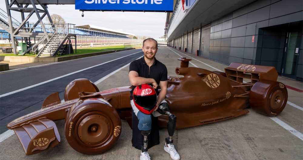 KitKat-chocolate-car