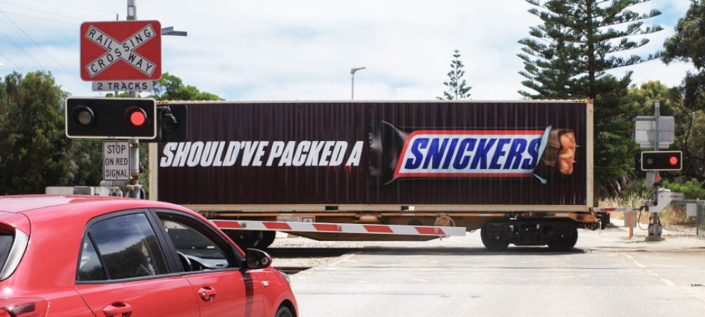 Snickers-Train-Should-Have-Packed.il7KVPl1