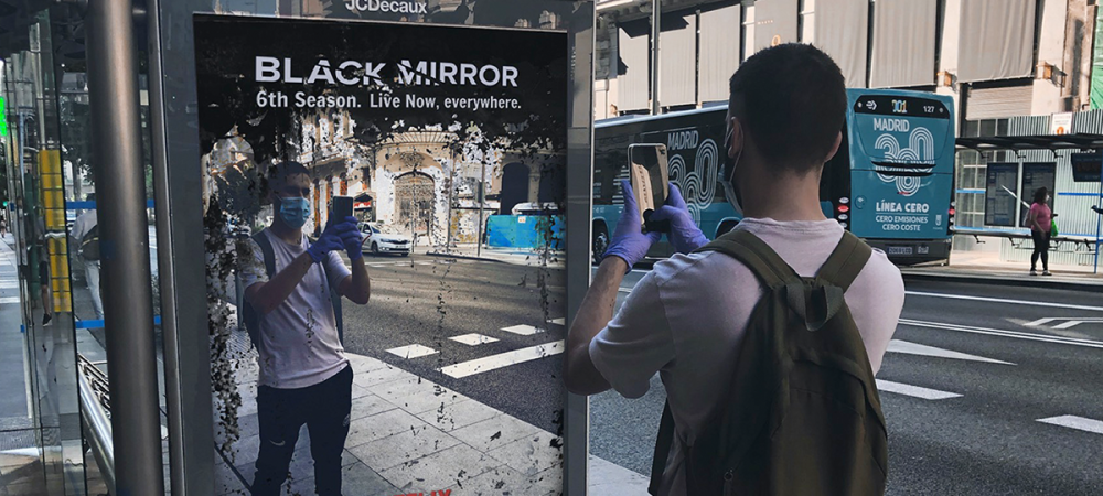 black mirror coronavirus affiche