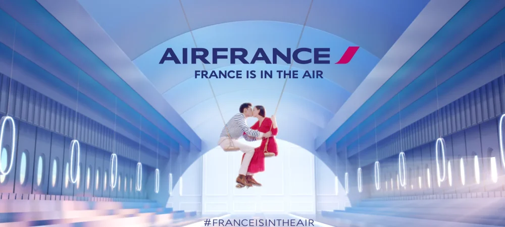 dans-ta-pub-air-france-is-in-the-air-plane-avion-campagne-pub-betc