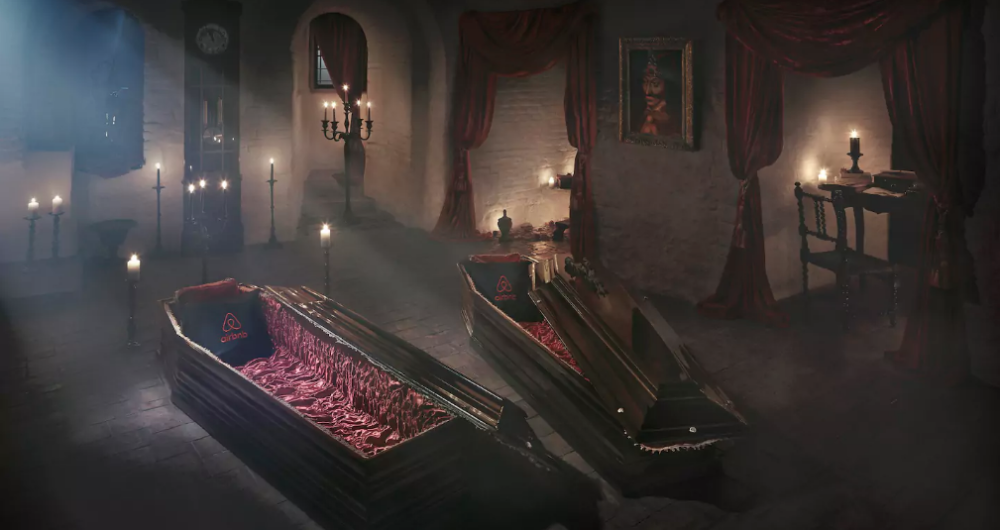 dans-ta-pub-airbnb-dracula-halloween-chateau-1