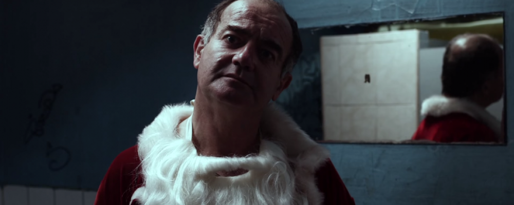 dans-ta-pub-amnesty-international-santa-sensibilisation-pere-noel-enfant-pervers-pedophile