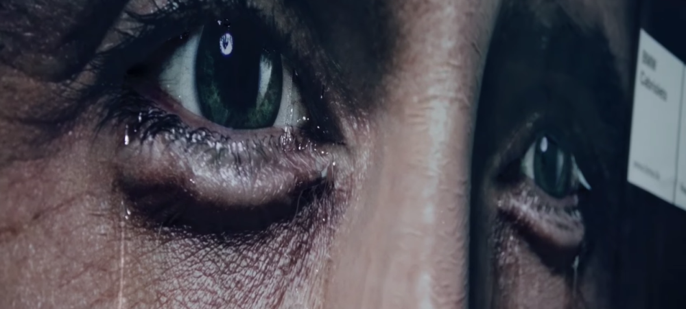 dans-ta-pub-bmw-crying-billboard-affichage-pleure-pluie-rain