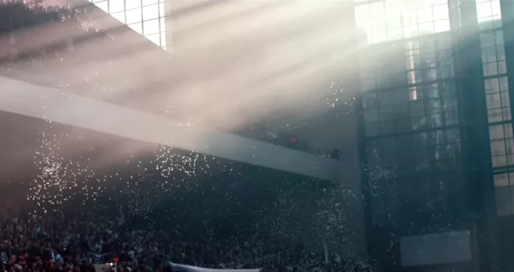 dans-ta-pub-carlsberg-football-supporters-beer-bière