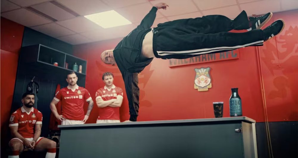dans-ta-pub-channing-tatum-joueurs-foot-danse-super-bowl-2025-2