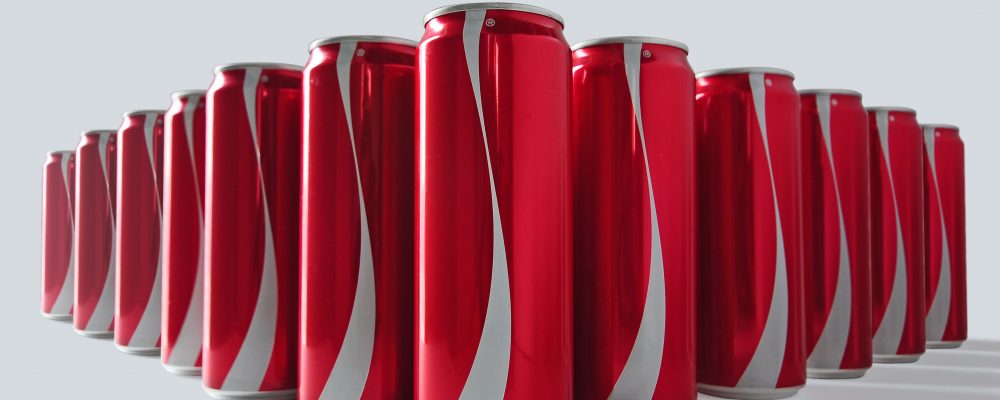 dans-ta-pub-coca-cola-the-first-ever-no-labels-media-promo-design-pr-1