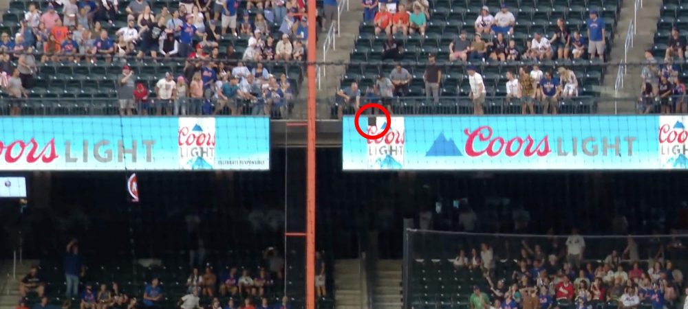 dans-ta-pub-coors-light-packaging-baseball-usa-3
