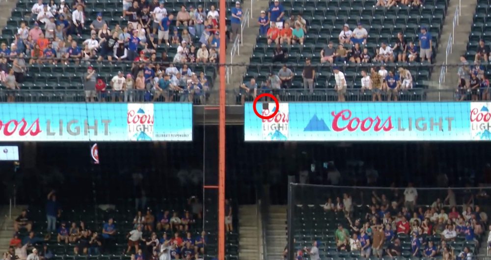 dans-ta-pub-coors-light-packaging-baseball-usa-3