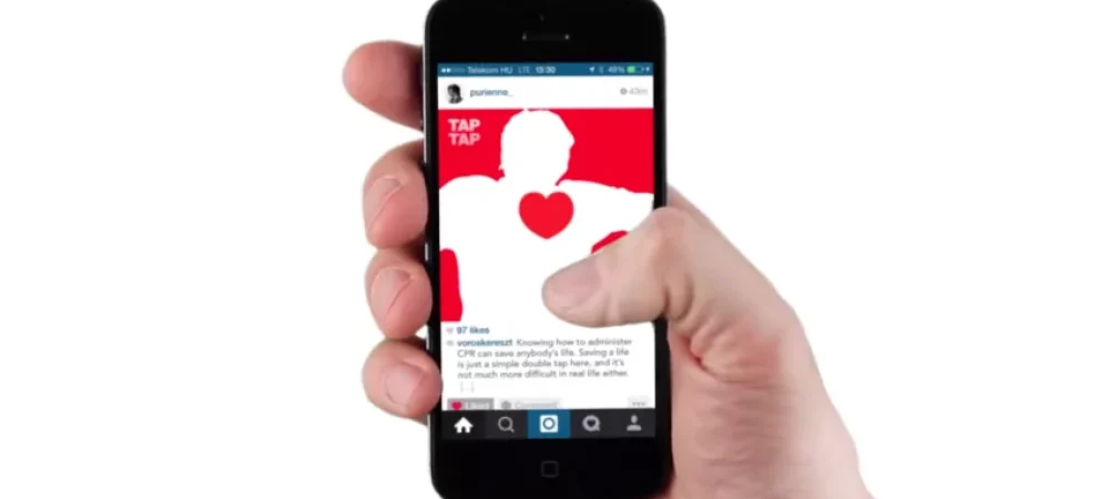 dans-ta-pub-croix-rouge-red-cross-like-for-life-instagram