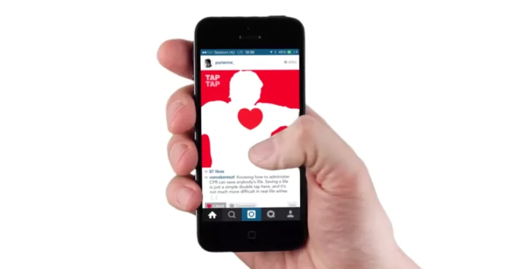 dans-ta-pub-croix-rouge-red-cross-like-for-life-instagram
