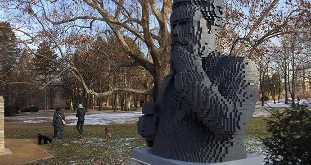 dans-ta-pub-créativité-lego-hongrie-y&r-street-marketing-1
