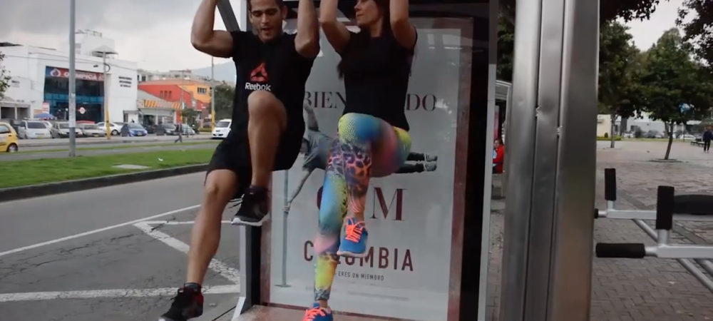 dans-ta-pub-gym-abribus-jcdecaux-reebok-sport-street