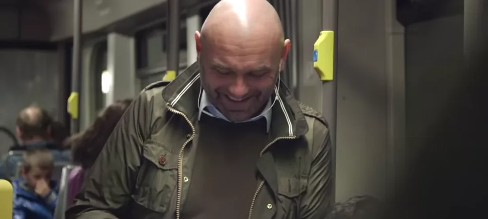 dans-ta-pub-happiness-coca-cola-belgique-smile-metro-share