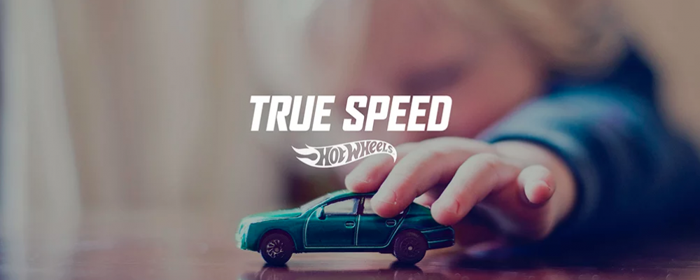 dans-ta-pub-hot-wheels-true-speed-app-voiture-lola-espagne