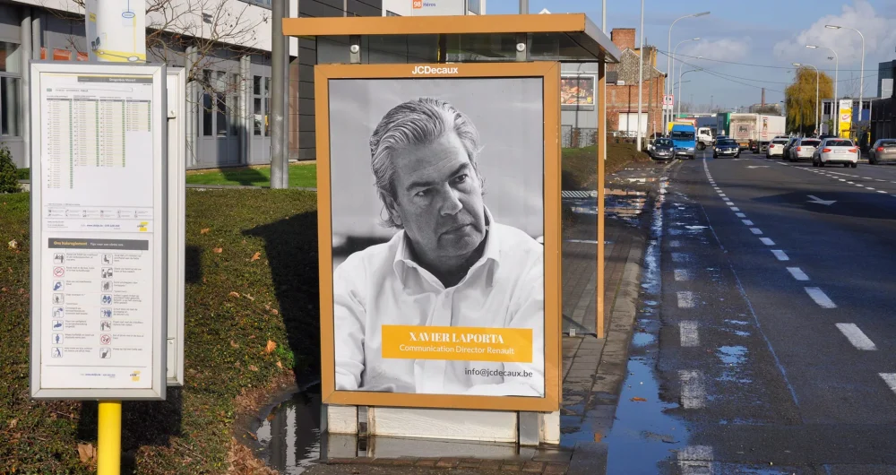 dans-ta-pub-jcdecaux-personal-billboards-ep