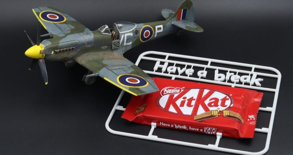 dans-ta-pub-kitkat-air-kit