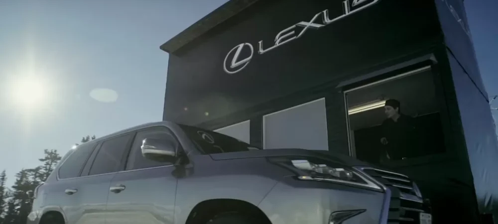 dans-ta-pub-lexus-canada-restaurant-montagne-dentsu-1