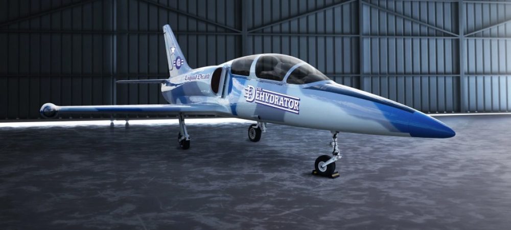 dans-ta-pub-liquid-death-private-jet-2