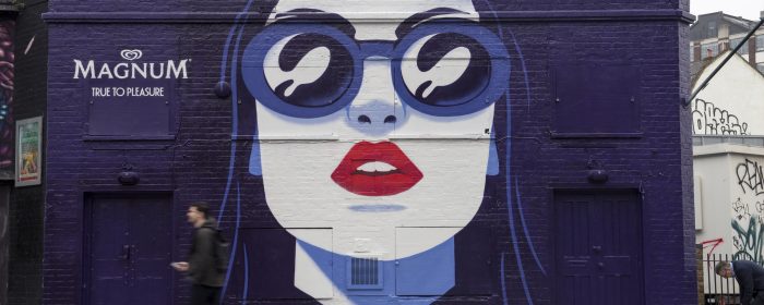 dans-ta-pub-magnum-billboard-art-7