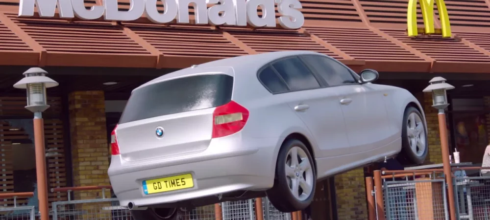 dans-ta-pub-mcdonald's-good-times-flying-car