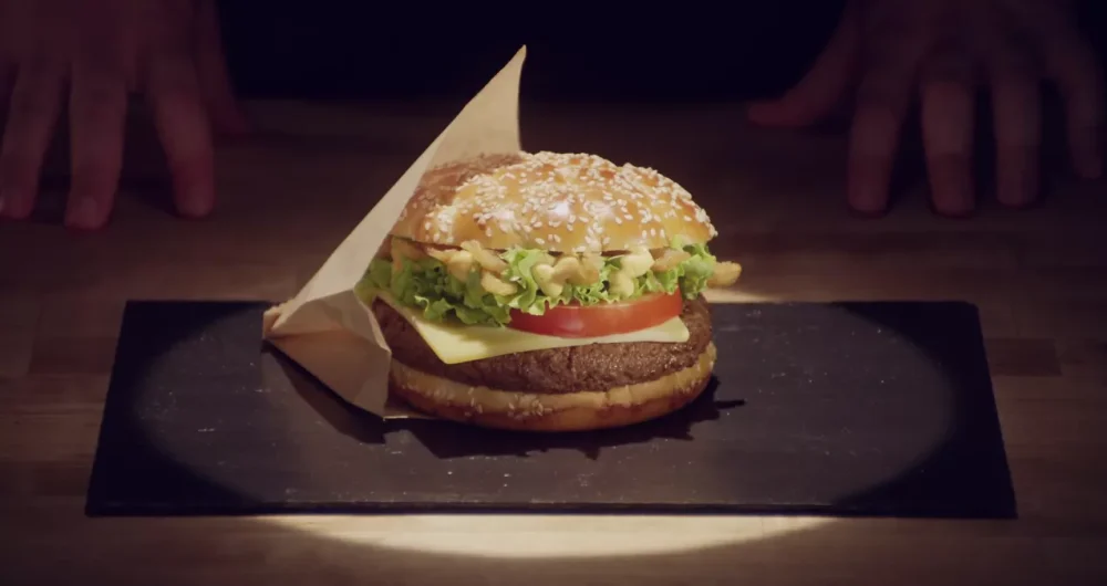 dans-ta-pub-mcdonald's-grand-premium
