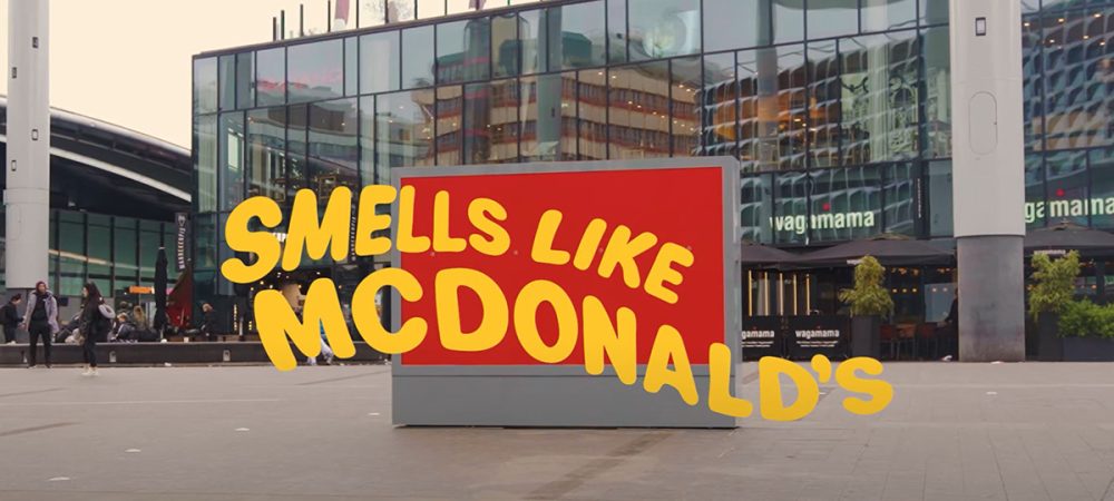 dans-ta-pub-mcdonalds-smell-like-frites-affiches-1