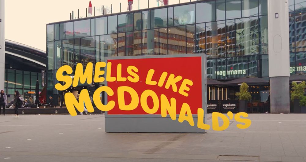 dans-ta-pub-mcdonalds-smell-like-frites-affiches-1