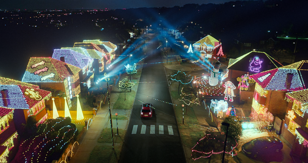 dans-ta-pub-mcdonalds-the-gift-uk-leo-burnett-noel-mcdholiday-1