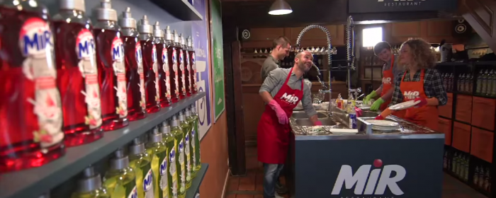 dans-ta-pub-mir-restaurant-vaisselle-liquide-operation-communication