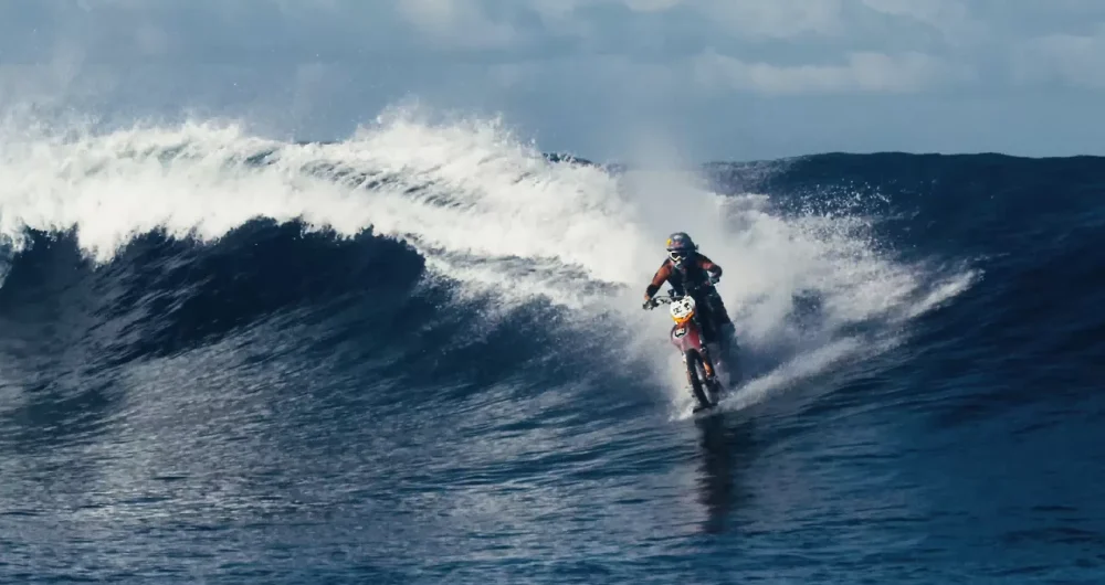 dans-ta-pub-motocross-dc-shoes-surf-pipe-dream