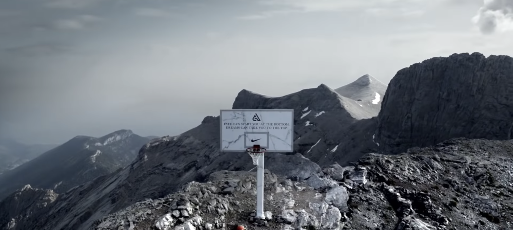 dans-ta-pub-mount-olympus-nike-2