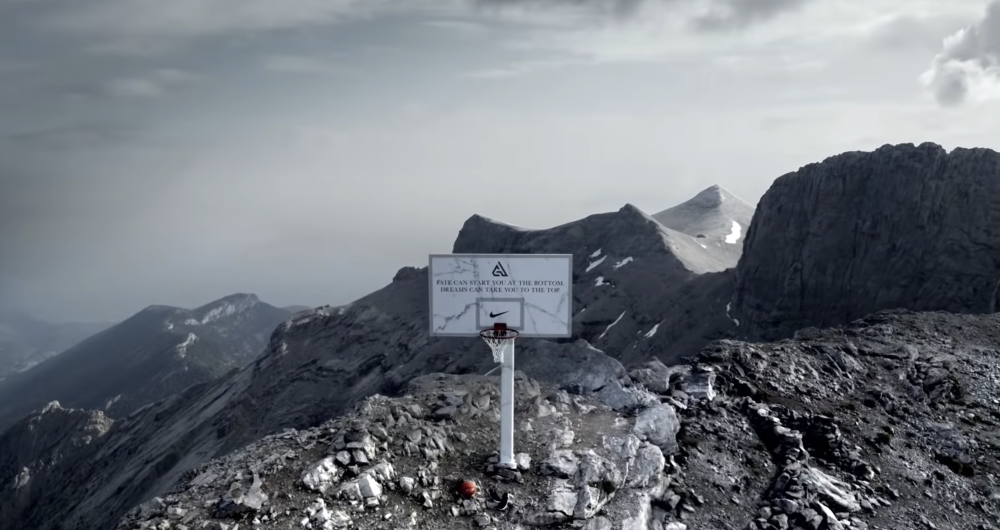 dans-ta-pub-mount-olympus-nike-2