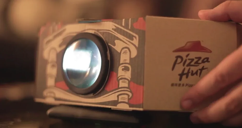 dans-ta-pub-pizza-hut-home-cinema-hong-kong-ogilvy-mather