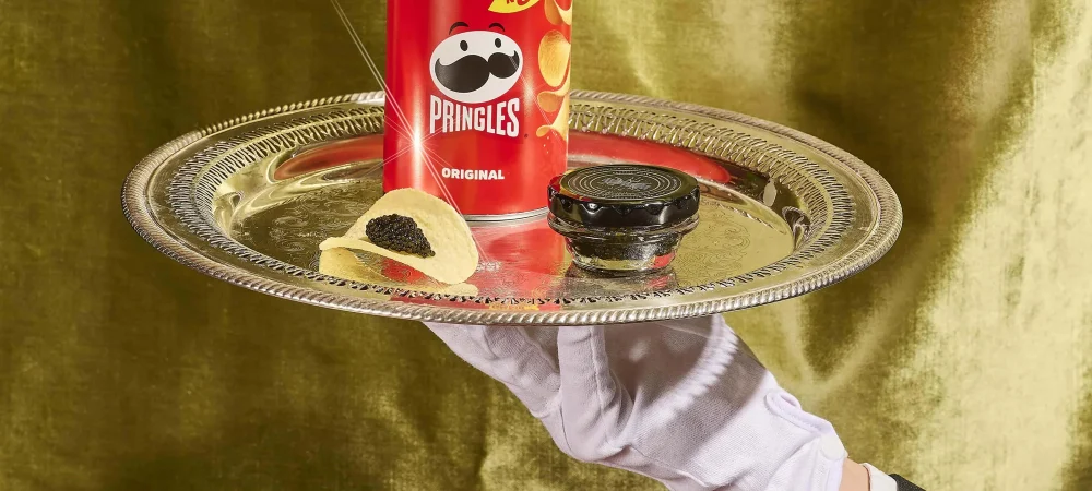 dans-ta-pub-pringles-chips-caviar-1