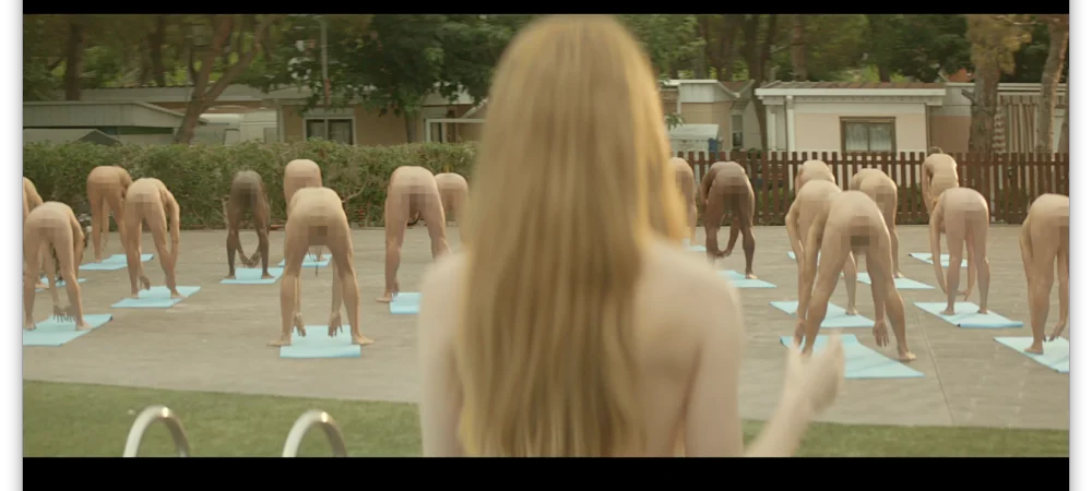 dans-ta-pub-publicité-ikea-buzzman-table-prendre-place-film-tv